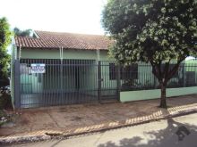 Excelente casa com mais um imóvel no terreno