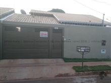 Linda casa semi nova