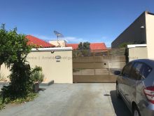 Duas casas independentes no mesmo terreno