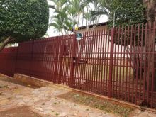 Casa ampla com área de lazer