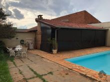 Terreno com piscina e churrasqueira - mobiliado