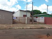 Terreno com 09 kitnets - renda de R$ 3 mil mês