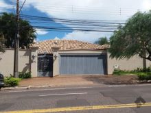 Casa com excelente acabamento