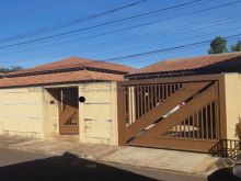 Casa aconchegante e espaçosa