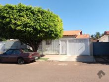 Ótima casa com piscina e área gourmet