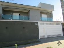 Sobrado excelente acabamento