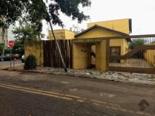 Ótimo sobrado de esquina