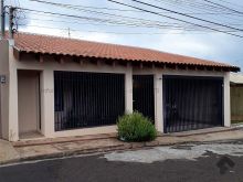 Três quartos com área gourmet