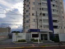 Apartamento rico em armários