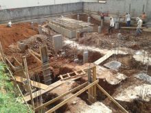 Lote para construção de empresa