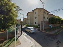 Apartamento reformado no Residencial Parque dos Coqueiros