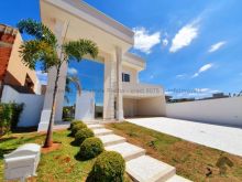 Sobrado neoclássico - residencial Damha lll