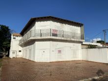 Excelente esquina com 300 m² de salão