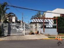 3 quartos sendo 1 suíte