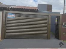 Excepcional casa com quintal e 3 quartos