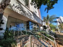 Mondrian 03 vagas de garagem