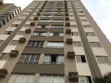 Todo pintado e pisos novos