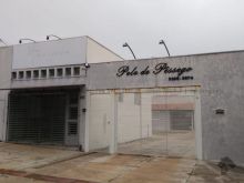 Imóvel comercial com estacionamento 50m da avenida Mato Grosso