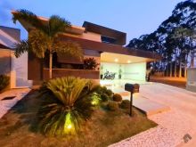 Linda casa térrea com 03 suítes - Residencial Damha lll