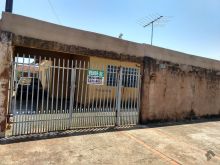 Imóvel de esquina perto avenida Mascarenhas de Morais