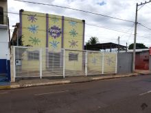 Salão comercial com 250 m² e demais dependências