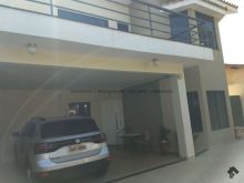 Lindo sobrado com piscina