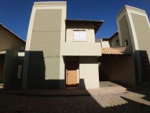 Sobrado a 05 minutos do shopping Campo Grande