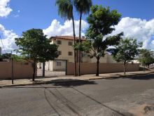 Lindo apartamento reformado e com armários