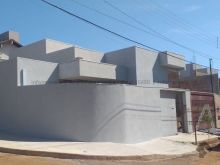 Casa de esquina linda no Vilas Boas