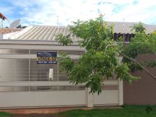 Casa belíssima e moderna