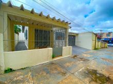 Excelente casa comercial no centro