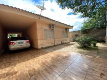 Casa em um único terreno