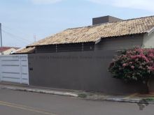 Linda casa com suíte mais 2 quartos