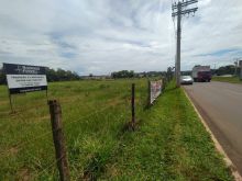 Com 57 metros de frente