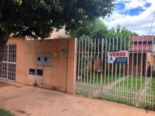 Casa com salão na frente