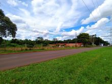 Próximo ao posto de gasolina