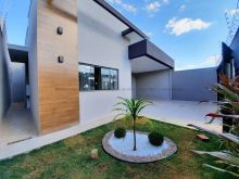 Linda casa - 3 quartos sendo um suíte