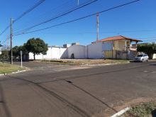 Terreno de esquina para comercial lojas e galerias