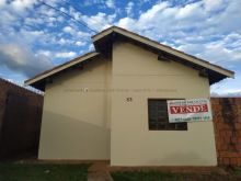 Excelente casa em condomínio com quintal