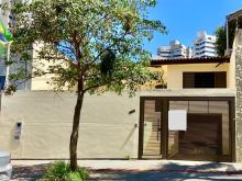 Lindíssima casa na região central