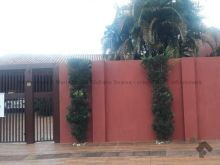 Linda casa com piscina e próximo colégio Militar