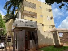 Amplo apartamento - Condomínio Portal Europa