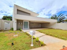 Casa moderna com 03 suítes - residencial Damha II