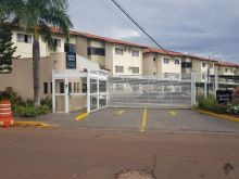 Apartamento uma suíte e dois quartos