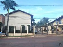 Sobrado condomínio bem localizado região nobre