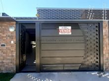 Conforto e segurança - 1 suíte mais 2 quartos