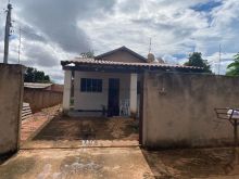 Casa com terreno grande