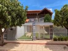 Excelente sobrado com 5 quartos