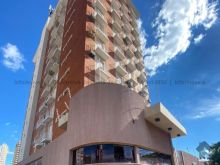 Apartamento todo reformado com sacada em todos os quartos