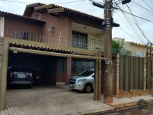 Lindo sobrado a 450m do Colégio Militar